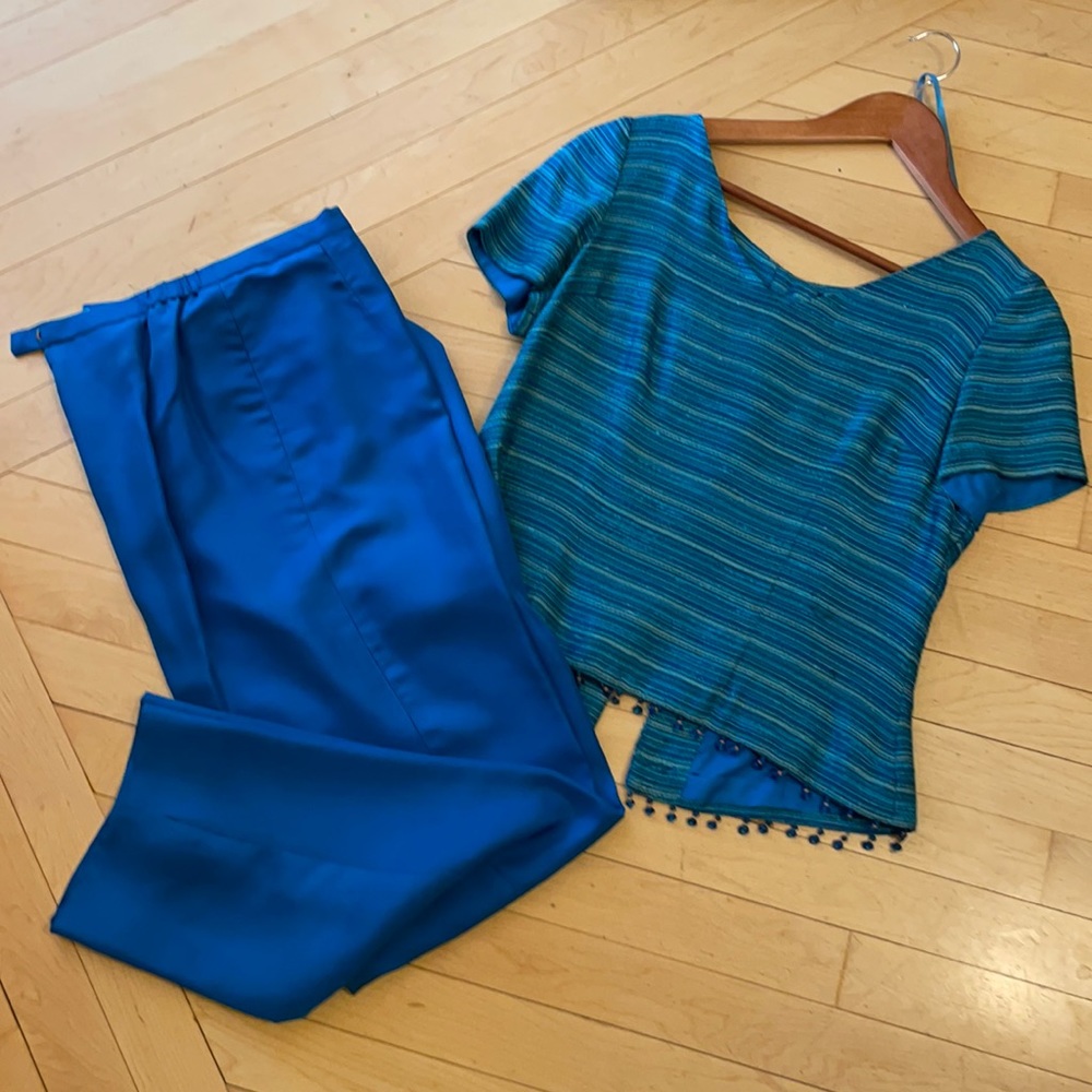 David Warren 8 petite pant set blue pants/ stripped top petite 8
